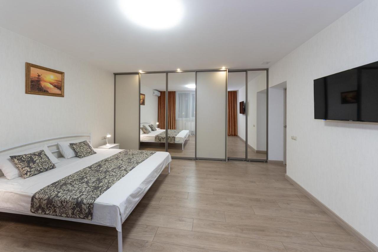 Apartments Riviera,20 минут от центра Киев Экстерьер фото