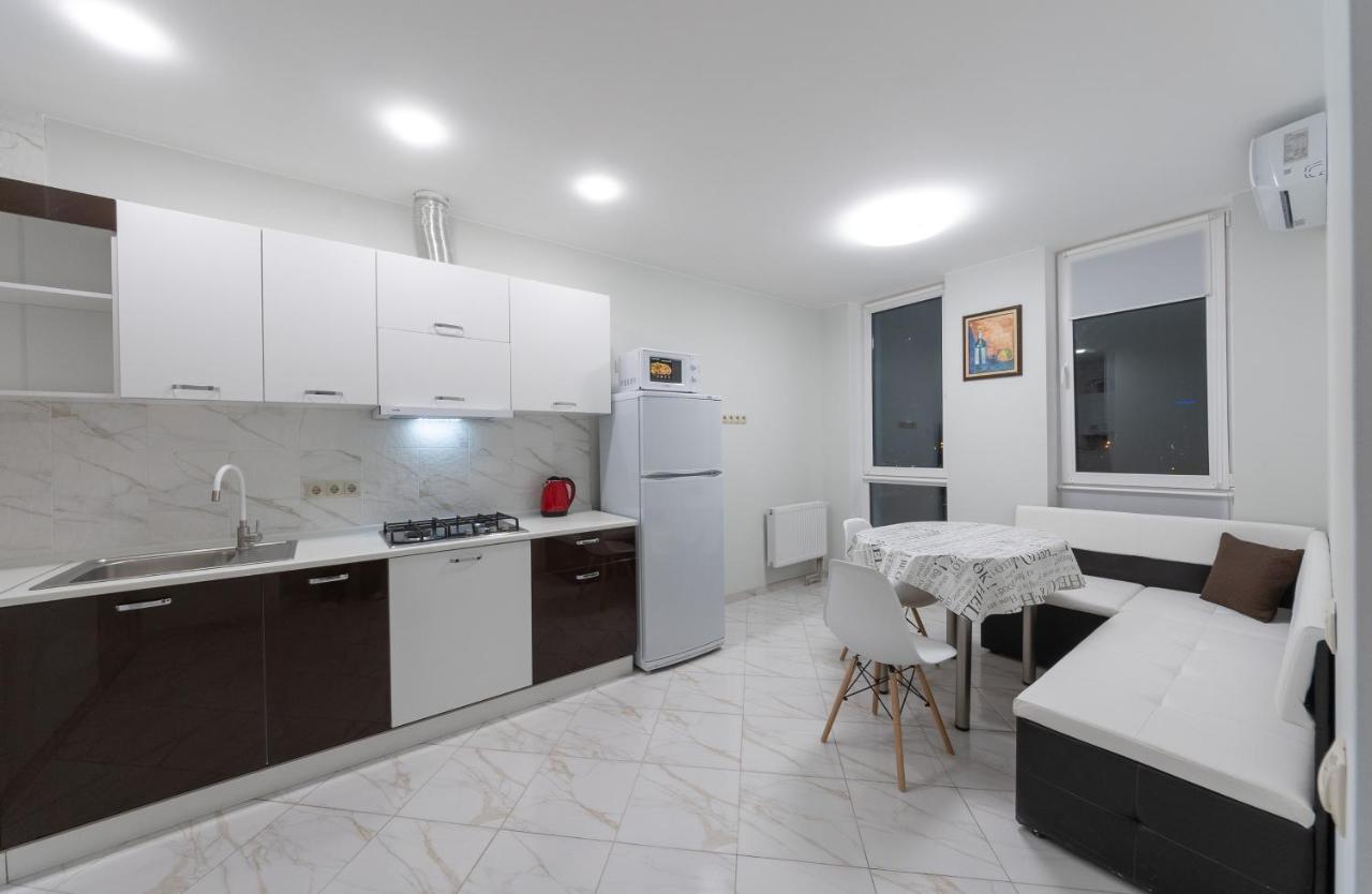 Apartments Riviera,20 минут от центра Киев Экстерьер фото