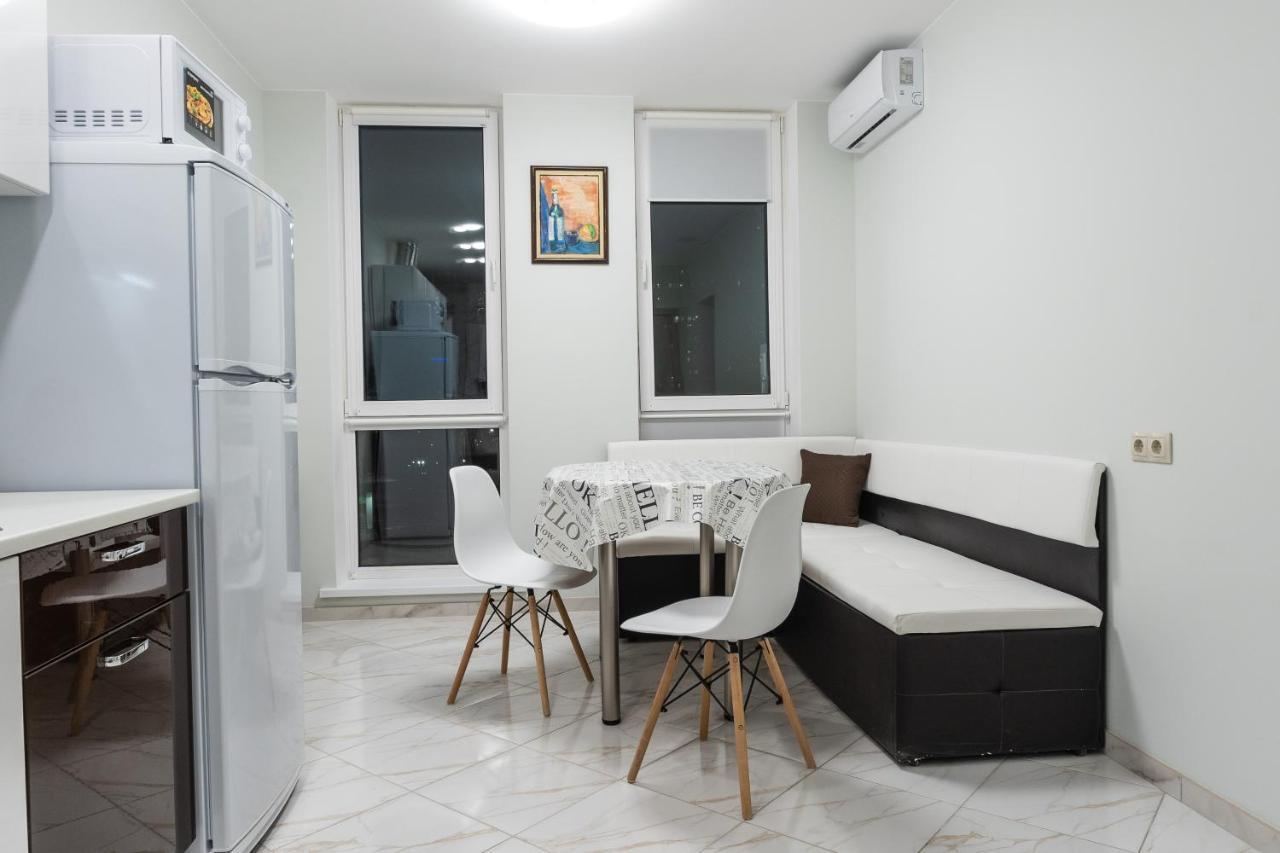 Apartments Riviera,20 минут от центра Киев Экстерьер фото