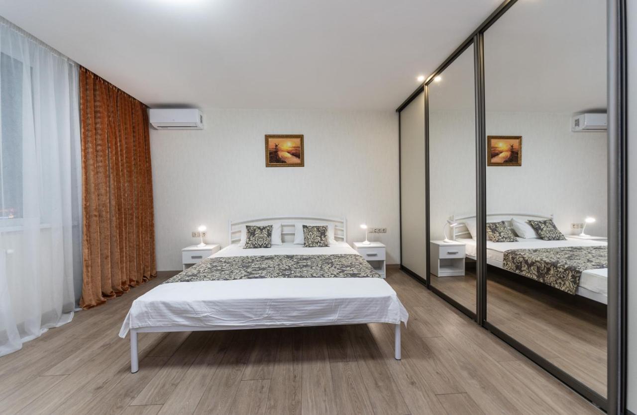 Apartments Riviera,20 минут от центра Киев Экстерьер фото
